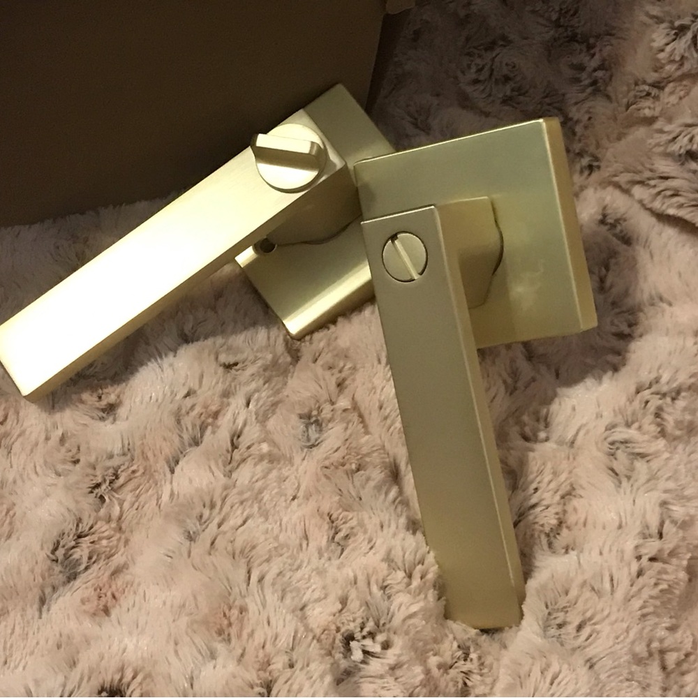 Beautiful modern 6 Gold Door Handle Sets